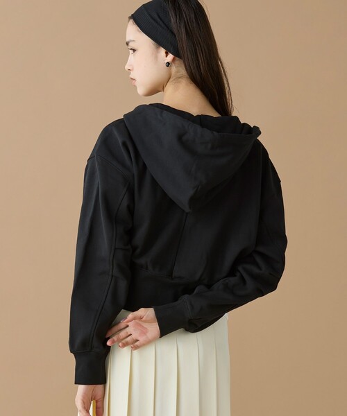 LACOSTE（ラコステ）の「裏パイルクロップドジップフーディー（パーカー・レディース・オフホワイト/ブラック/ダークブラウン・34/36/38/40）」の11枚目の写真