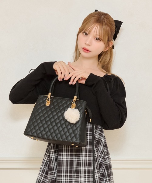 apres jour×ARIAZ】ファーチャーム付きキルティングバッグ（ショルダー