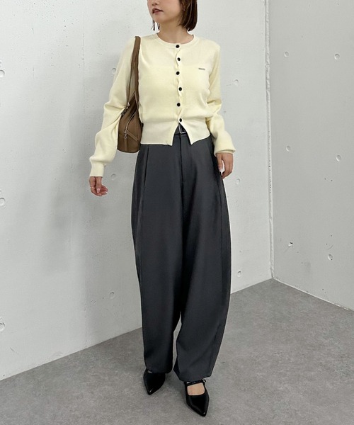 archives（アルシーヴ）の「カーブスラックス（スラックス・レディース・ブラウン/ブラック/グレー・MEDIUM）」の9枚目の写真