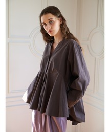 Brown&Street（ブラウンアンドストリート）の「Vネックペプラムシャツ（シャツ/ブラウス）」