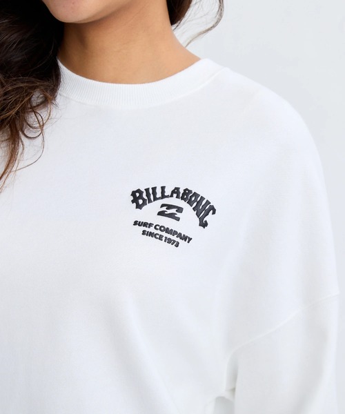 BILLABONG（ビラボン）の「BILLABONG レディース SQUARE LOGO BOY FIT トレーナー 【BOY FIT】【2025年秋冬モデル】/ビラボンバックロゴボックスプリントプルオーバースウェットトレーナー（スウェット・レディース・ホワイト/イエロー系その他/ブラック系その他/ブラック・MEDIUM/LARGE）」の6枚目の写真