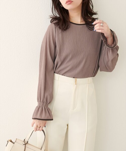 natural couture(ナチュラルクチュール)の「プリーツパイピングブラウス(シャツ/ブラウス・レディース・ピンク/ブラウン/モカ/サックスブルー/オフホワイト・FREE)」の20枚目の写真