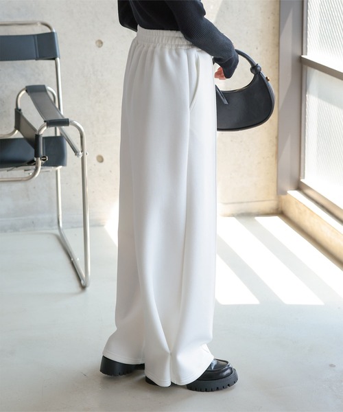 Petitle（プチレ）の「[ 低身長向けサイズ ] 選べる2丈 ダイバー裾ボタン2wayワイドパンツ（スウェットパンツ・レディース・ブラック/オフホワイト/グレー・M-Short/PM）」の9枚目の写真