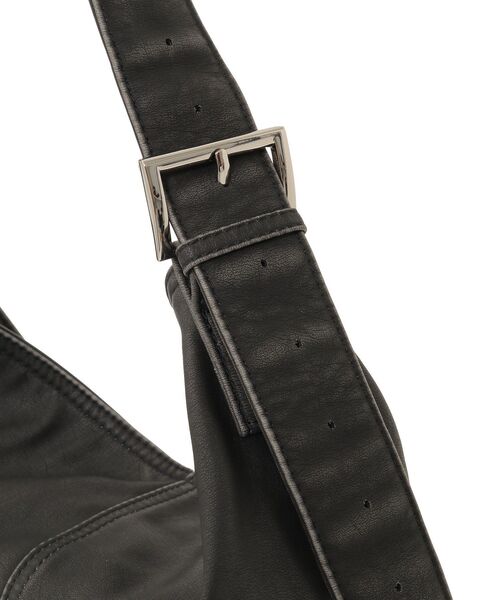 Green　Parks（グリーンパークス）の「・cache cache 合成皮革ベルトショルダー（ショルダーバッグ・レディース・ブラウン/ブラック・FREE）」の6枚目の写真