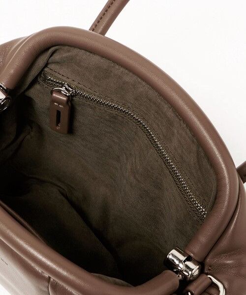 ADD CULUMN（アドカラム）の「＜ADD CULUMN＞PUFF CLASP BOSTON/2WAY ボストンバッグ（ショルダーバッグ・レディース・ブラック/ブラウン系・FREE）」の15枚目の写真