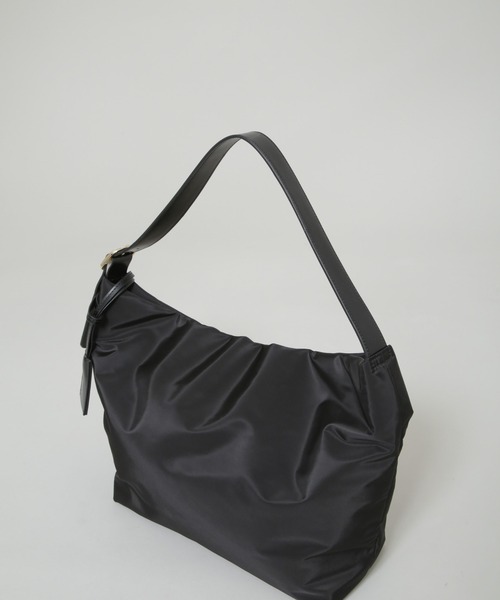 NANO universe（ナノユニバース）の「パファートートバッグ（トートバッグ・レディース・ブラック/オフホワイト・F）」の7枚目の写真