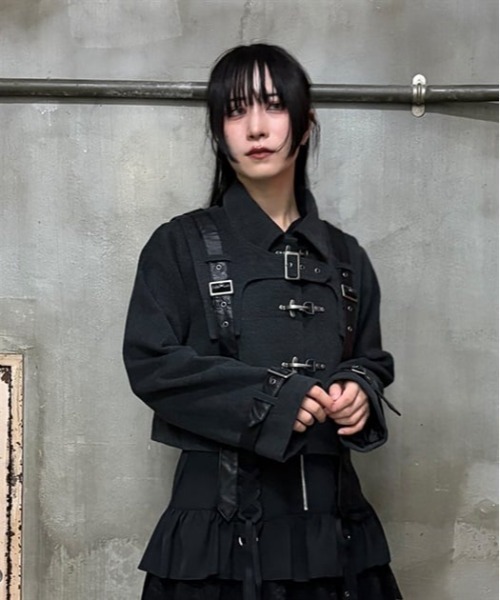 NIBBLE POISON(ニブルポイズン)の「ハーネスショートコート(ダッフルコート・レディース・ブラック/ブルー/グレー・MEDIUM)」の5枚目の写真