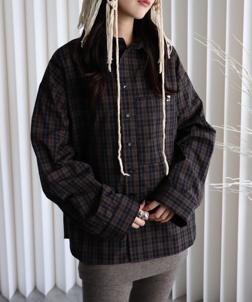 YENNA(イェンナ)の「【チェックオーバーシャツ】ワイドスリーブシャツ/ビックシャツ(シャツ/ブラウス・レディース・アイボリー/ブラック/ブラウン・FREE)」の21枚目の写真