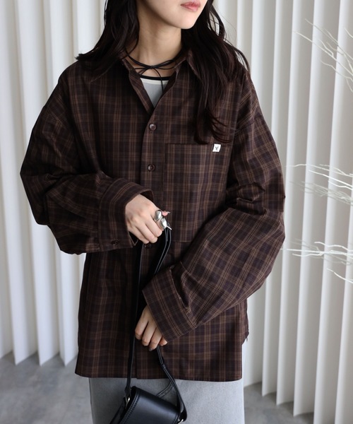 YENNA(イェンナ)の「【チェックオーバーシャツ】ワイドスリーブシャツ/ビックシャツ(シャツ/ブラウス・レディース・アイボリー/ブラック/ブラウン・FREE)」の18枚目の写真