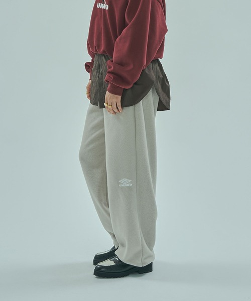 UMBRO(アンブロ)の「(UMBRO × ROSE BUD)DOUBLE WAIST FLEECE PANTS(その他パンツ・レディース・ベージュ/ネイビー・ONE SIZE)」の20枚目の写真