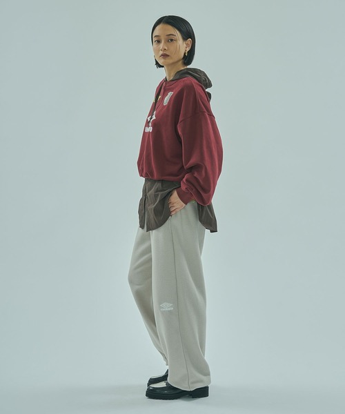 UMBRO(アンブロ)の「(UMBRO × ROSE BUD)DOUBLE WAIST FLEECE PANTS(その他パンツ・レディース・ベージュ/ネイビー・ONE SIZE)」の5枚目の写真