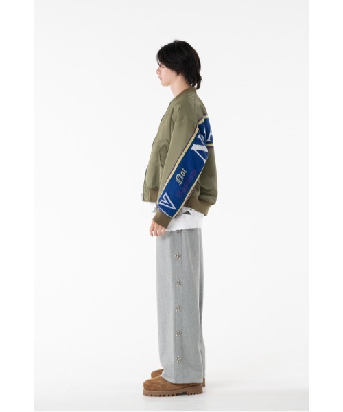 DISCOVERED(ディスカバード)の「SOCCER MUFFLER MA-1(MA-1・メンズ・カーキ/ブラック・SMALL/LARGE)」の4枚目の写真