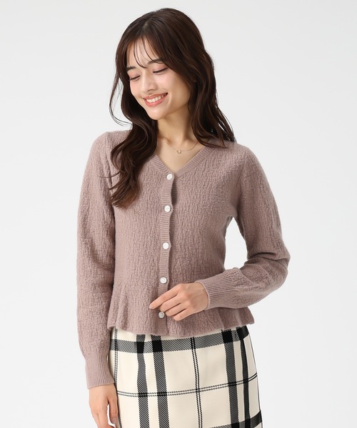 MISCH MASCH(ミッシュマッシュ)の「ぽこぽこVネックペプラムラメカーディガン(カーディガン/ボレロ・レディース・ブラック/アイボリー/モカ・フリ-)」の4枚目の写真