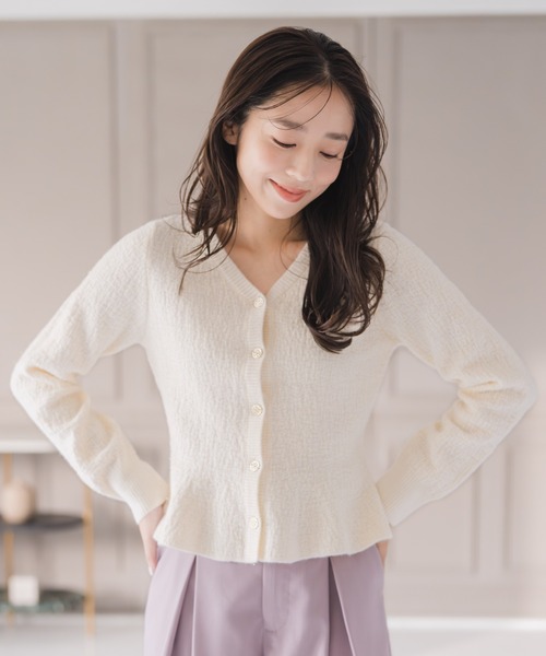 MISCH MASCH(ミッシュマッシュ)の「ぽこぽこVネックペプラムラメカーディガン(カーディガン/ボレロ・レディース・ブラック/アイボリー/モカ・フリ-)」の18枚目の写真