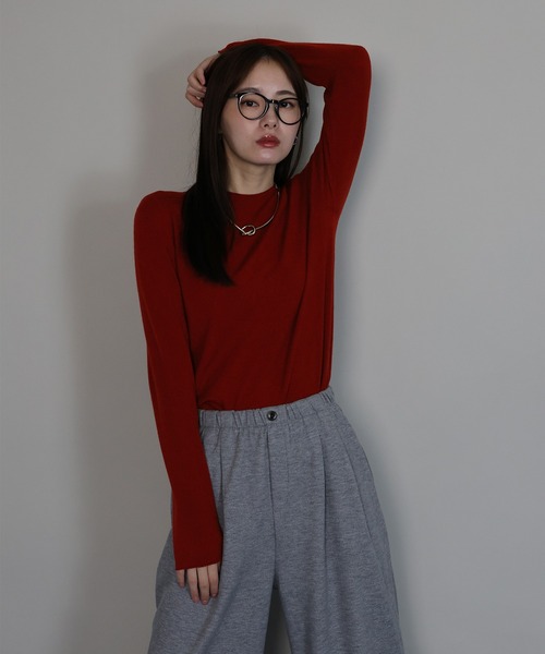 J by blue(ジェイバイブルー)の「ウール混ホールガーメントニット(ニット/セーター・レディース・ブラック/チャコールグレー/ベージュ/レッド・MEDIUM)」の1枚目の写真