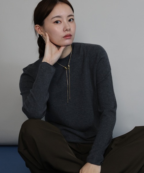 J by blue(ジェイバイブルー)の「ウール混ホールガーメントニット(ニット/セーター・レディース・ブラック/チャコールグレー/ベージュ/レッド・MEDIUM)」の3枚目の写真