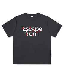 ESCAPEFROM（エスケープフロム）の「ロゴレディーバーグプリントオーバーフィット半袖チャコール（Tシャツ/カットソー）」