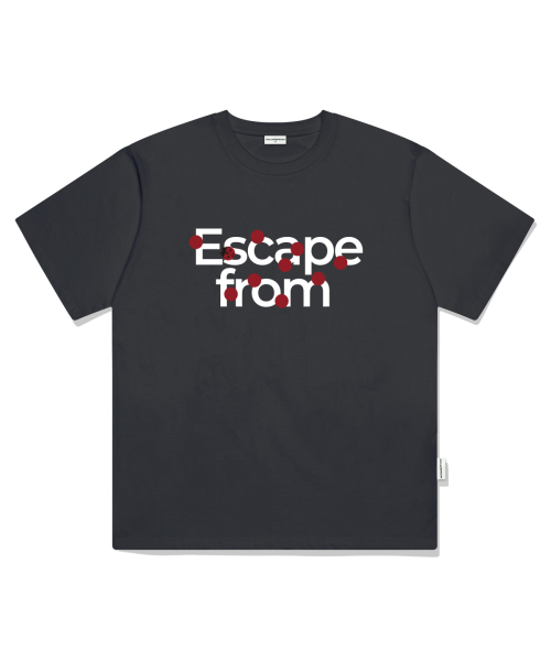 ESCAPEFROM(エスケープフロム)の「ロゴレディーバーグプリントオーバーフィット半袖チャコール(Tシャツ/カットソー・レディース・その他・SMALL/MEDIUM/LARGE)」の1枚目の写真
