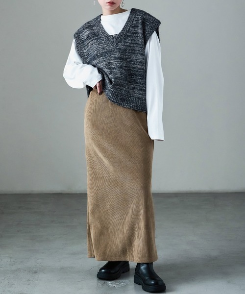 Fashion Letter(ファッションレター)の「セットアップ可能 コーデュロイ 裏起毛ナロースカート(スカート・レディース・ブラウン/ブラック/モカ/アイボリー・M/L)」の3枚目の写真