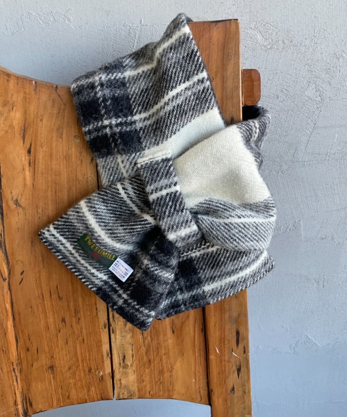 TWEED MILL（ツイードミル）の「[TWEED MILL/ツイードミル] 別注 チェック×フリース リバーシブル差し込みマフラー（マフラー・レディース・グレー/レッド系その他/レッド/グレー系その他/オートミール・F）」の17枚目の写真