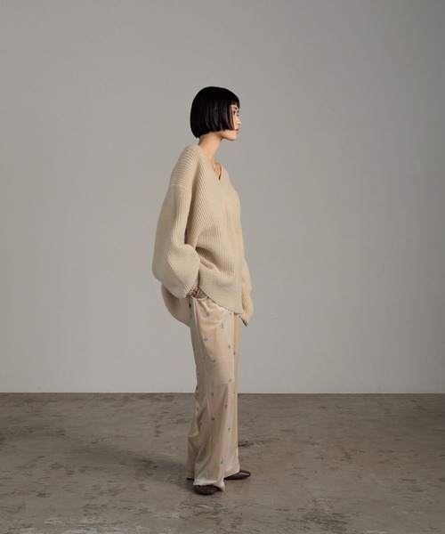 LOWRYS FARM（ローリーズファーム）の「ベロアシシュウイージーパンツ　621527（その他パンツ・レディース・ベージュ/ネイビー/ブラック・FREE）」の22枚目の写真