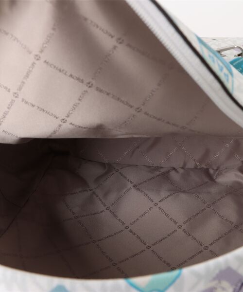 MICHAEL KORS(マイケルコース)の「SLATER MD CHAIN BKPK バックパック(バックパック/リュック・レディース・ホワイト系・FREE)」の4枚目の写真