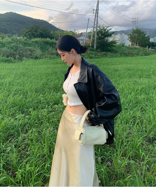 LADY VOLUME（レディーボリューム）の「9181 ヴィンテージウォッシングレザーオーバーサイズジャケット (ブラック)（ライダースジャケット・レディース・その他・FREE）」の12枚目の写真