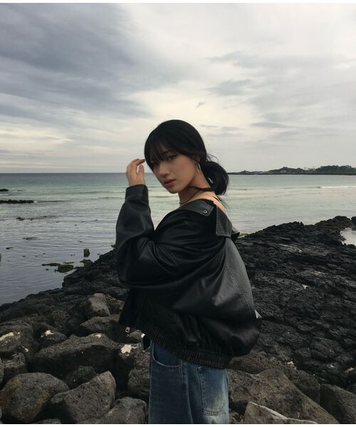 LADY VOLUME（レディーボリューム）の「9181 ヴィンテージウォッシングレザーオーバーサイズジャケット (ブラック)（ライダースジャケット・レディース・その他・FREE）」の2枚目の写真