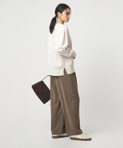 green label relaxing（グリーンレーベルリラクシング）の「イージー ストレート パンツ（その他パンツ・レディース・オフホワイト/ダークグレー/モカ・36/38）」の6枚目の写真