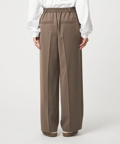 green label relaxing（グリーンレーベルリラクシング）の「イージー ストレート パンツ（その他パンツ・レディース・オフホワイト/ダークグレー/モカ・36/38）」の16枚目の写真