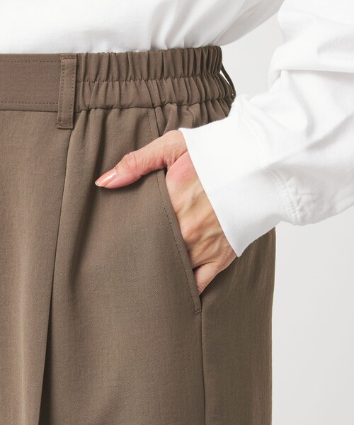 green label relaxing（グリーンレーベルリラクシング）の「イージー ストレート パンツ（その他パンツ・レディース・オフホワイト/ダークグレー/モカ・36/38）」の19枚目の写真