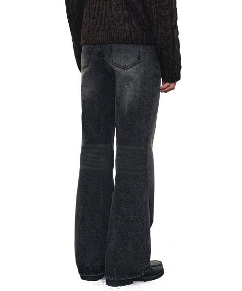 DECET(デケト)の「Loose Flared Jeans DCPT066Black(デニムパンツ・メンズ・その他・26/28/30/32/34)」の4枚目の写真