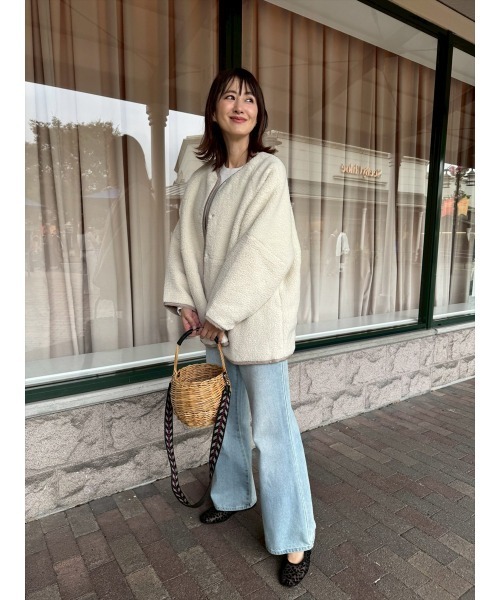 Day and Grade(デイアンドグレイド)の「【前田ゆかセレクト】ボア×キルト リバーシブルコート / ストレッチ・軽量(ノーカラーコート・レディース・アイボリー/ブラック・FREE)」の8枚目の写真