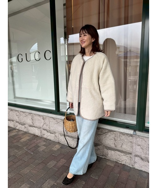 Day and Grade(デイアンドグレイド)の「【前田ゆかセレクト】ボア×キルト リバーシブルコート / ストレッチ・軽量(ノーカラーコート・レディース・アイボリー/ブラック・FREE)」の10枚目の写真