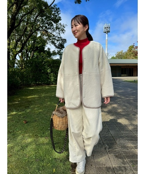 Day and Grade(デイアンドグレイド)の「【前田ゆかセレクト】ボア×キルト リバーシブルコート / ストレッチ・軽量(ノーカラーコート・レディース・アイボリー/ブラック・FREE)」の14枚目の写真