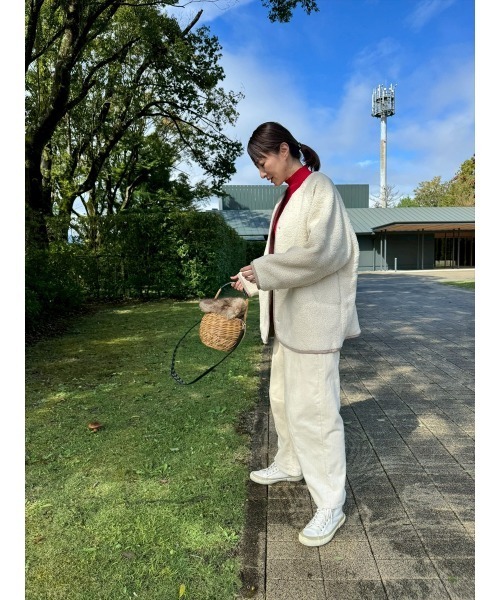 Day and Grade(デイアンドグレイド)の「【前田ゆかセレクト】ボア×キルト リバーシブルコート / ストレッチ・軽量(ノーカラーコート・レディース・アイボリー/ブラック・FREE)」の15枚目の写真