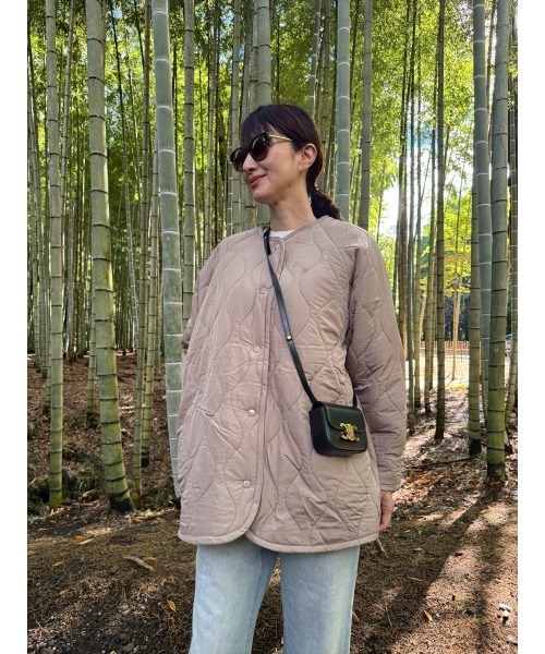 Day and Grade(デイアンドグレイド)の「【前田ゆかセレクト】ボア×キルト リバーシブルコート / ストレッチ・軽量(ノーカラーコート・レディース・アイボリー/ブラック・FREE)」の20枚目の写真