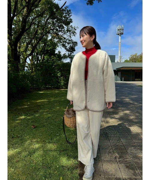 Day and Grade(デイアンドグレイド)の「【前田ゆかセレクト】ボア×キルト リバーシブルコート / ストレッチ・軽量(ノーカラーコート・レディース・アイボリー/ブラック・FREE)」の17枚目の写真