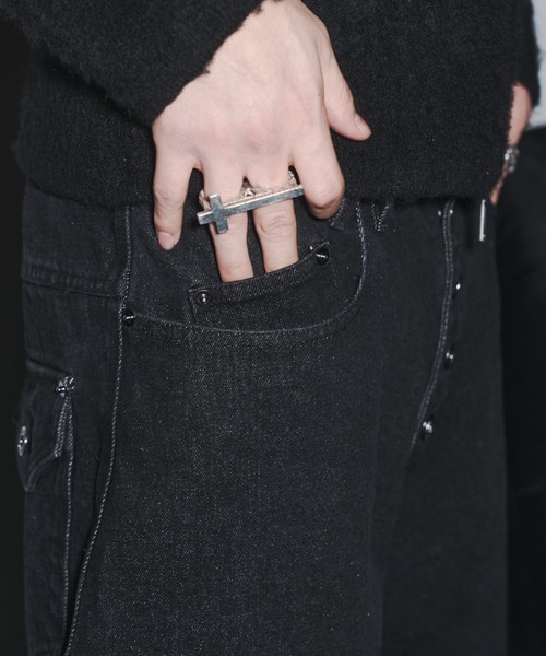 INTER FACTORY(インターファクトリー)の「takumu(MUU STUDIO) - Three-dimensional wide pants / 立体的ワイドパンツ(デニムパンツ・メンズ・ブラック・3/2/1)」の9枚目の写真