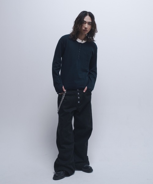 INTER FACTORY(インターファクトリー)の「takumu(MUU STUDIO) - Three-dimensional wide pants / 立体的ワイドパンツ(デニムパンツ・メンズ・ブラック・3/2/1)」の22枚目の写真