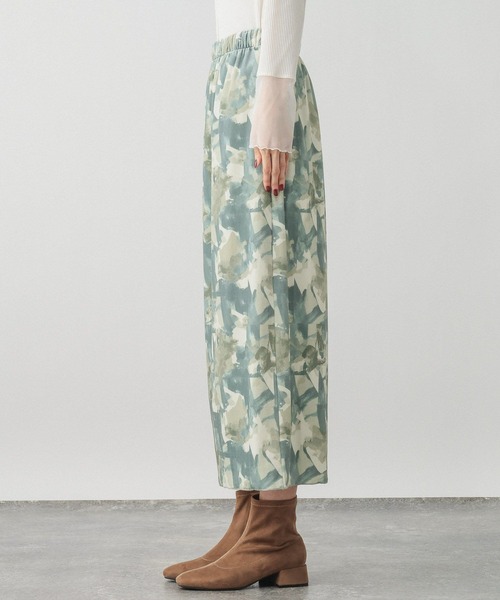 GLOBAL WORK(グローバルワーク)の「ベロアプリントイージースカート/634536(スカート・レディース・ブラック/ブラウン/グリーン・MEDIUM/LARGE)」の4枚目の写真