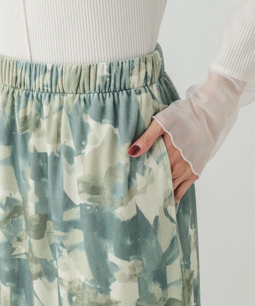 GLOBAL WORK(グローバルワーク)の「ベロアプリントイージースカート/634536(スカート・レディース・ブラック/ブラウン/グリーン・MEDIUM/LARGE)」の8枚目の写真