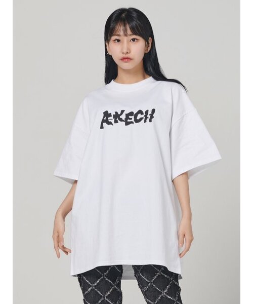 AKECII（アケシ）の「オーバーサイズエンボ半袖Tシャツホワイト（Tシャツ/カットソー・メンズ・その他・MEDIUM/LARGE）」の4枚目の写真