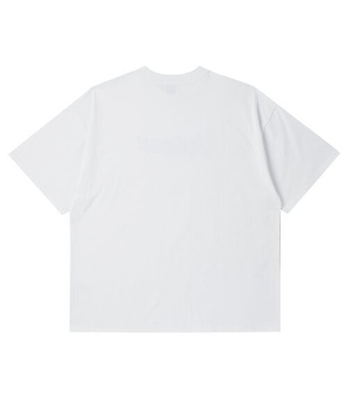 AKECII（アケシ）の「オーバーサイズエンボ半袖Tシャツホワイト（Tシャツ/カットソー・メンズ・その他・MEDIUM/LARGE）」の7枚目の写真