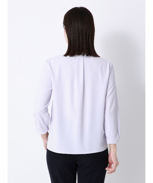 SUIT SQUARE（スーツスクエア）の「ボウタイタックブラウス 7分袖 ウォッシャブル ジョーゼット メタルパーツ（シャツ/ブラウス・レディース・オフホワイト/ラベンダー/ネイビー/ミント/クリーム・38(9号)）」の19枚目の写真