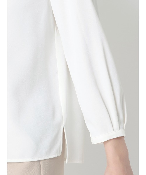 SUIT SQUARE（スーツスクエア）の「ボウタイタックブラウス 7分袖 ウォッシャブル ジョーゼット メタルパーツ（シャツ/ブラウス・レディース・オフホワイト/ラベンダー/ネイビー/ミント/クリーム・38(9号)）」の12枚目の写真