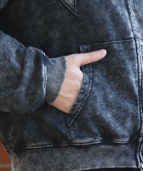8(eight)(エイト)の「ウォッシュ加工ジップパーカー(パーカー・メンズ・ブラック/ピンク・MEDIUM/LARGE)」の18枚目の写真