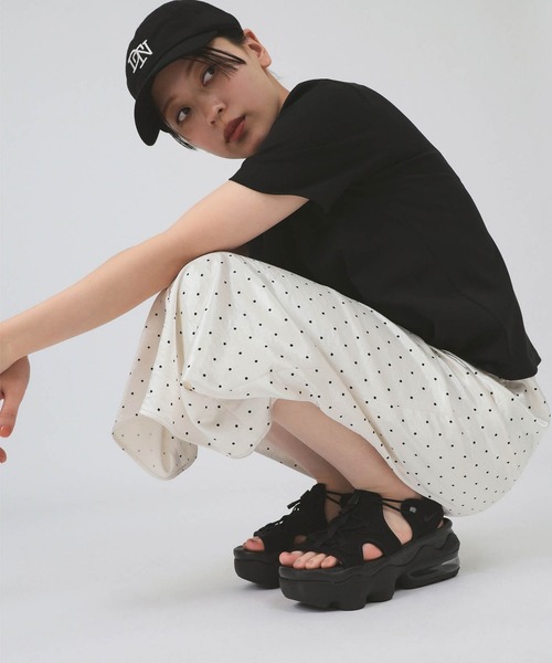 NIKE（ナイキ）の「【WEB限定】NIKE / エア マックス ココ サンダル / スニーカーサンダル 厚底 アウトドア 旅行 レジャー（サンダル・レディース・ブラック/その他・22.0cm/25.0cm/24.0cm/23.0cm）」の17枚目の写真