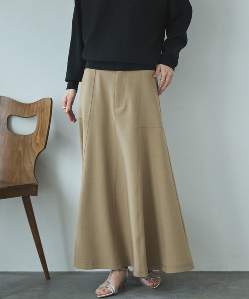 Doux archives(ドゥアルシーヴ)の「アウトポケットセミフレアスカート(スカート・レディース・ネイビー/ベージュ/カーキ・MEDIUM/SMALL)」の5枚目の写真