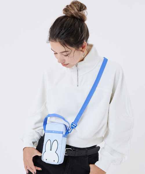 LeSportsac(レスポートサック)の「MINI PHONE CROSSBODY ミッフィースカイブルークロスボディ(ショルダーバッグ・レディース・ブルー・FREE)」の1枚目の写真